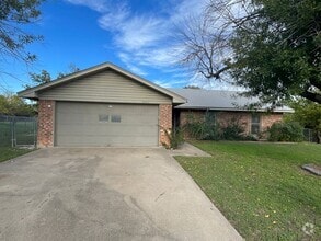 Building Photo - 2902 Trailridge Cir