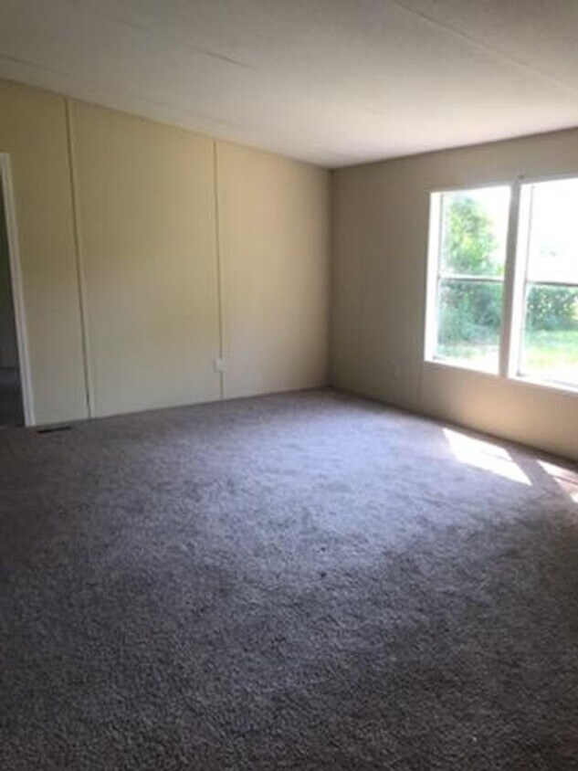 Foto del edificio - 3 bedroom 2 bath mobile home