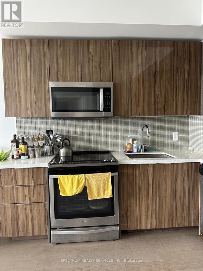 Building Photo - 30-4830 Shore Breeze Dr