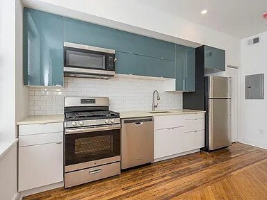 Foto del edificio - 4816 Chester Ave