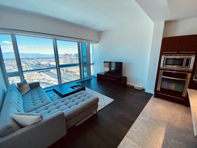 Foto del edificio - 4471 Dean Martin Dr