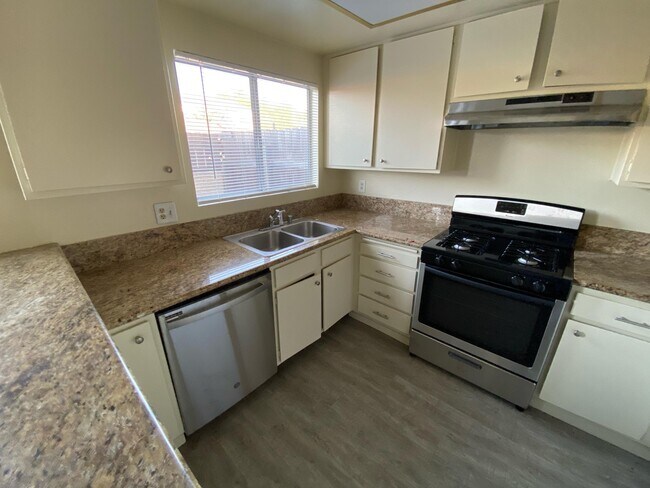 Foto del edificio - 2706 Delaware St