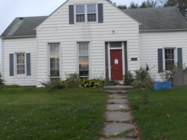 Building Photo - Historic 4 BR/2Ba and Spacious