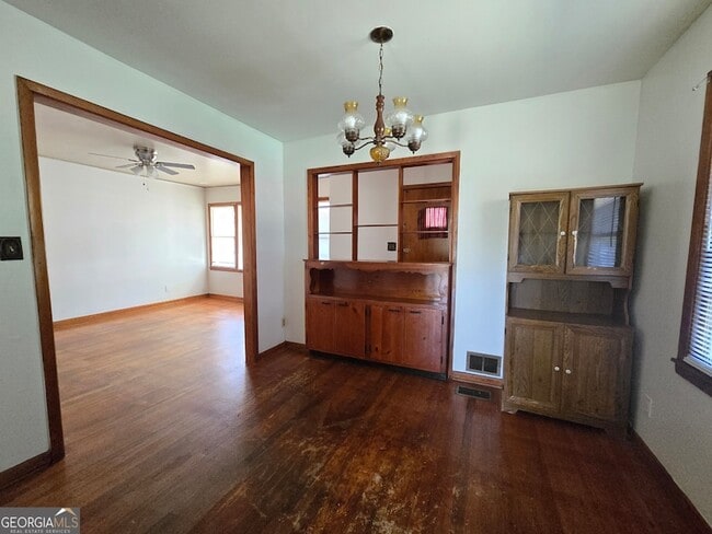 Building Photo - 677 Shellnut Dr