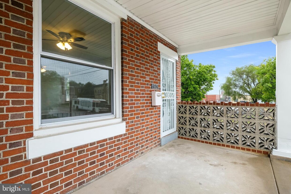 Primary Photo - 5901 N Marvine St