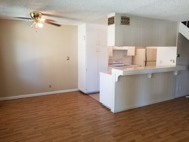 Foto del edificio - GREAT 2BD / 1BTH CONDO!
