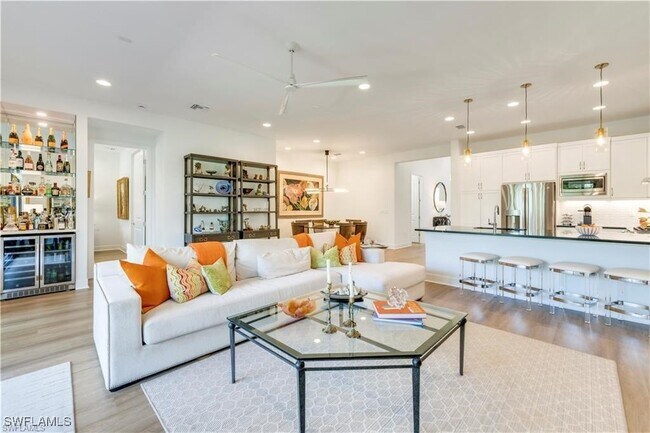 Foto del edificio - 12814 Hawkins Dr