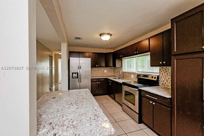 Foto del edificio - 940 SE 5th St