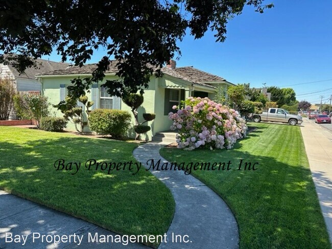 Building Photo - 2 br, 1 bath House - 922 Pajaro St