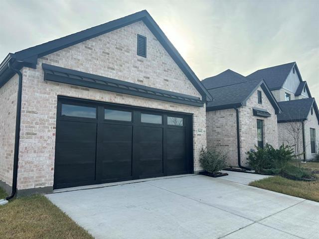 Building Photo - 544 Oak Crk Dr