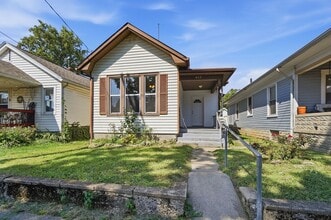 Building Photo - 413 Lockwood Ave