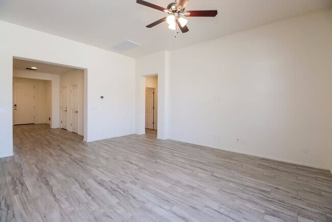 Building Photo - 22546 E Tierra Grande