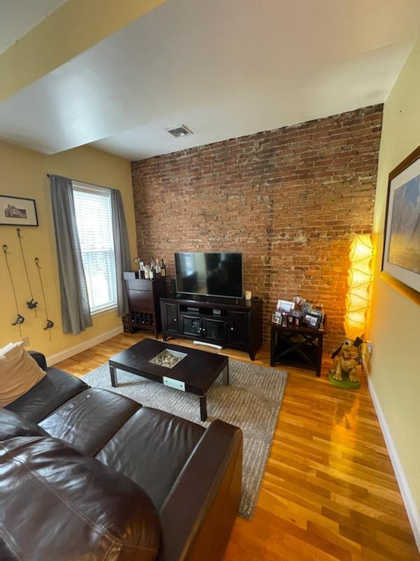 Primary Photo - 645 Tremont St