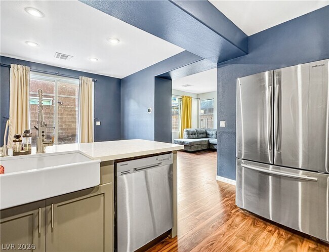 Foto del edificio - 5719 Ancient Agora St