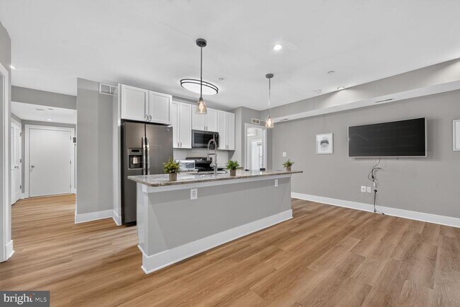 Foto del edificio - 1350 Nicholson St NW