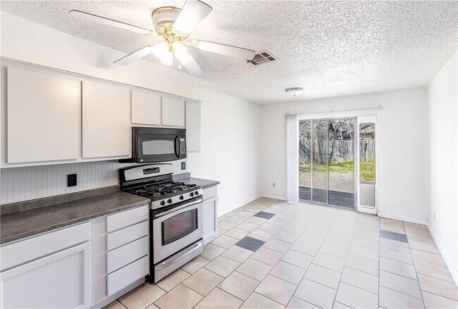 Building Photo - 4600 Rocking Chair Rd