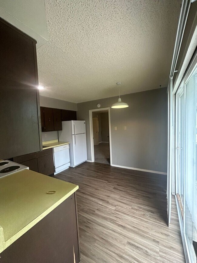 Foto del edificio - 324 Cottage St