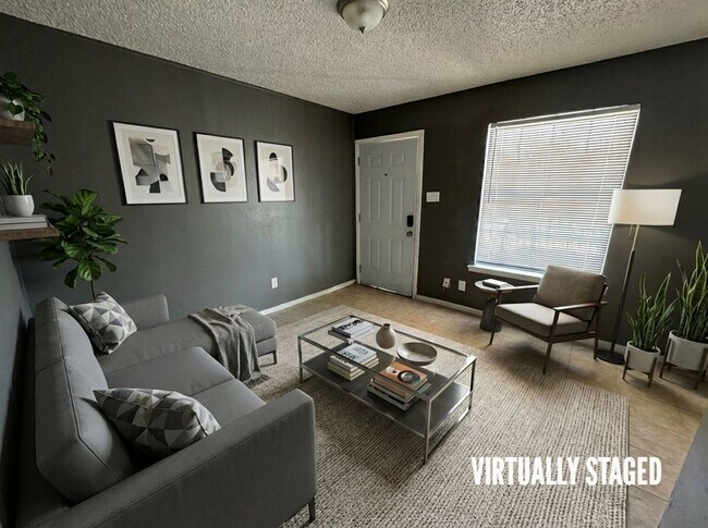 Foto del edificio - 1405 N Gray St