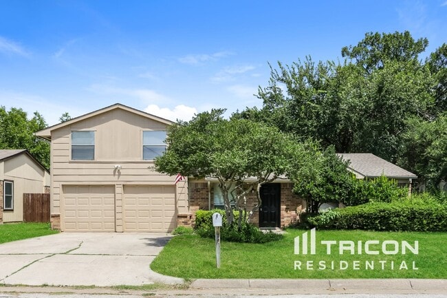 Building Photo - 5903 Guildwood Dr
