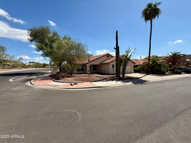 Foto del edificio - 2218 E Desert Trumpet Rd