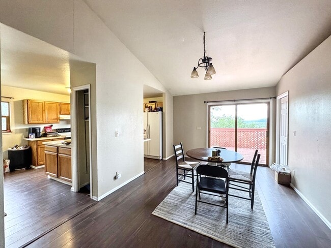 Photo - 1191 Stanton St Apartment