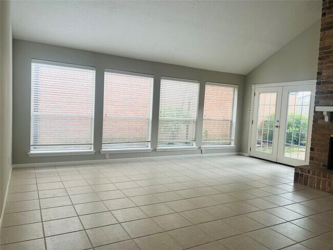 Building Photo - 2122 Ashford Hollow Ln