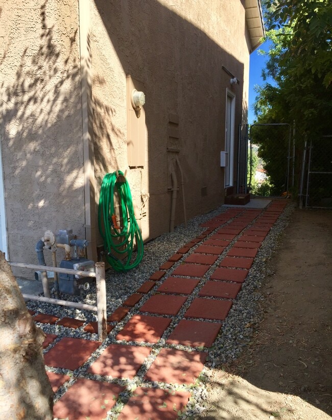 Building Photo - 22506 Quinta Rd