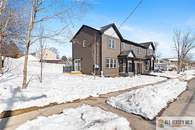 Foto del edificio - 401 Tillman St