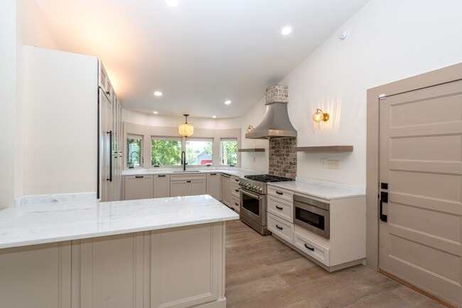 Building Photo - 626 Copperfield Dr