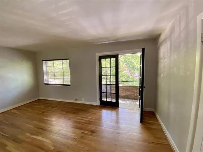 Photo - 1392 Normandy Dr NE Apartment