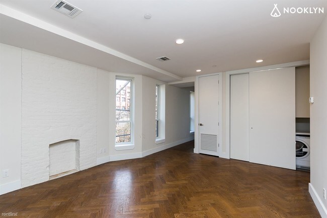 Foto del edificio - 347 Greene Ave