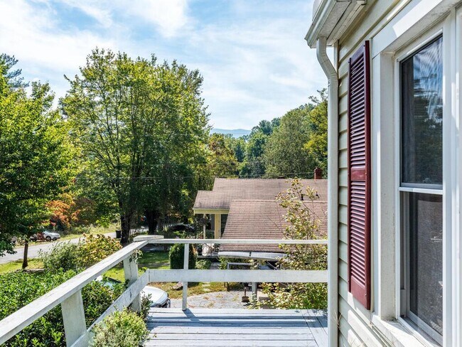 Building Photo - 211 Woodland Drive