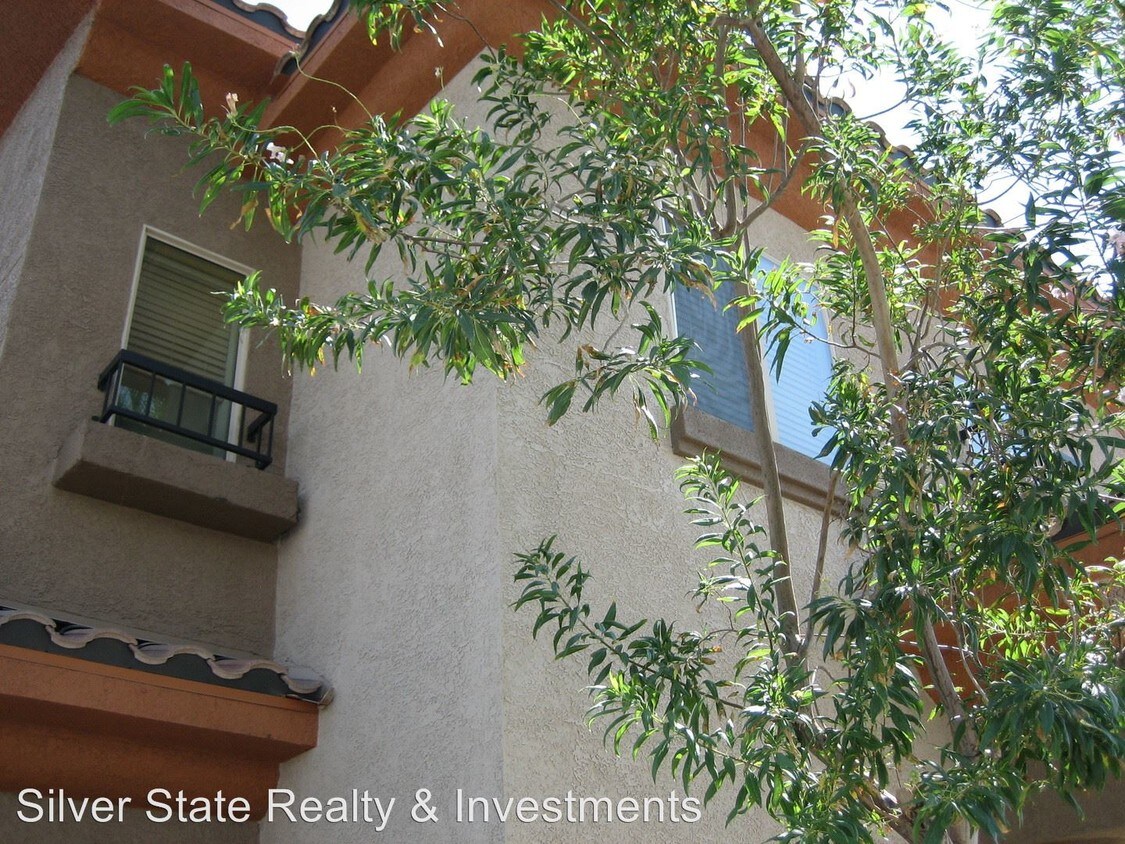 Foto principal - 7701 W Robindale Rd