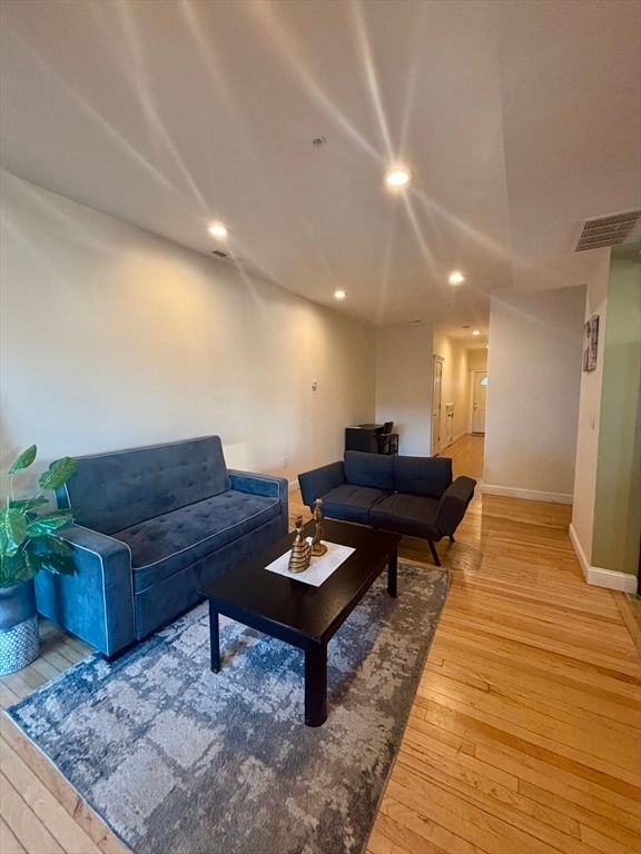 Building Photo - 161 Bellingham St