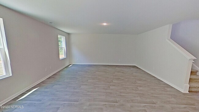 Building Photo - 5207 Meagan Ln NE