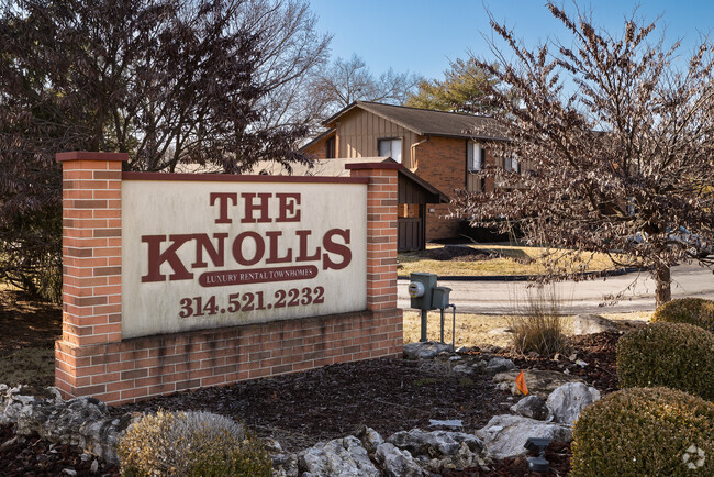 Foto del edificio - The Knolls Townhomes