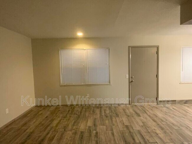 Foto del edificio - 1320-17 N 1st St