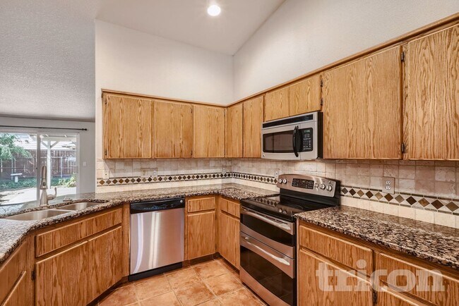 Building Photo - 16312 NE 12th St