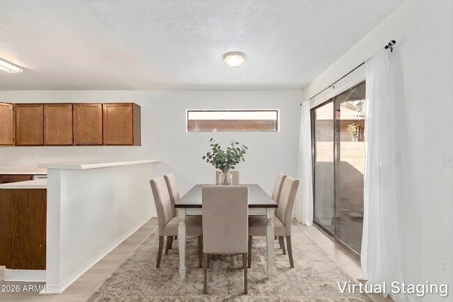 Foto del edificio - 8714 W Amelia Ave