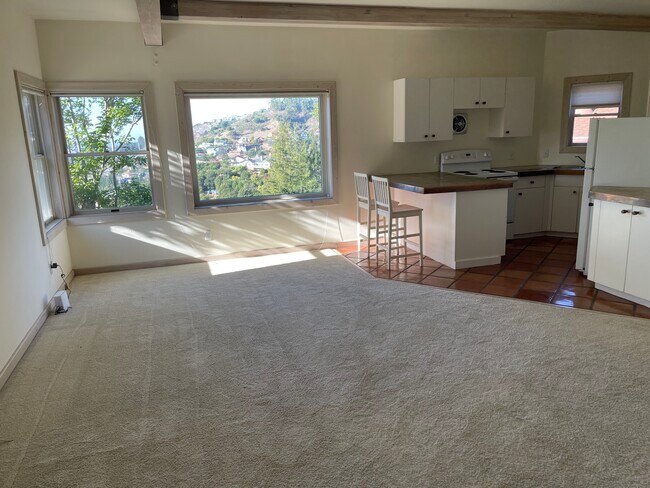 Living room - 200 Taurus Ave