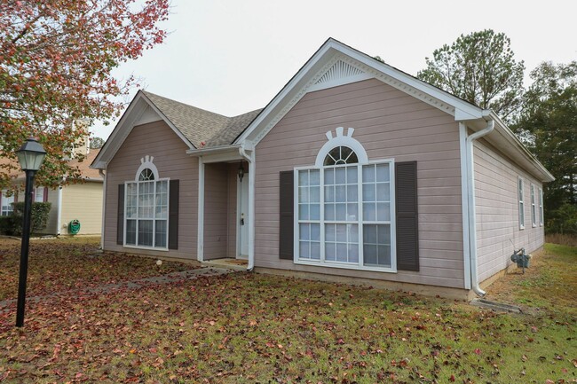 Foto del edificio - Spacious Home in Moody, AL