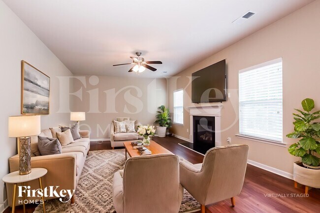 Foto del edificio - 9730 Loughlin Ln