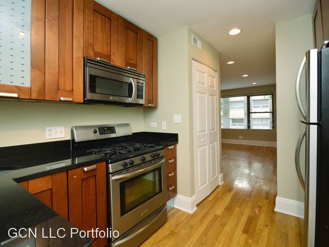 Building Photo - 2 br, 1 bath House - 1345 W Fargo Ave #1W