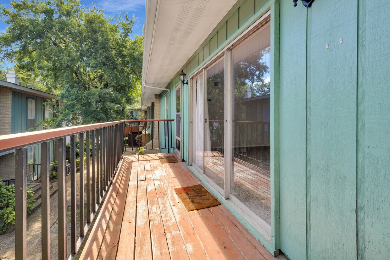 6620F Eastridge Dr Unit 226, Dallas, TX 75231 Condo for Rent in