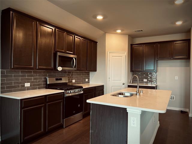 Building Photo - 1116 Rountree Ct