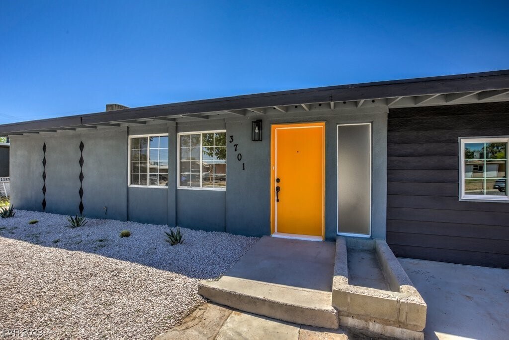 Foto principal - 3701 Hickey Ave