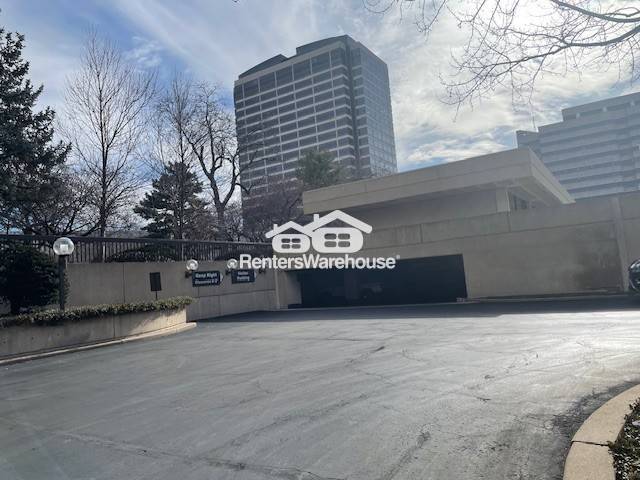 Foto del edificio - 2525 Main St