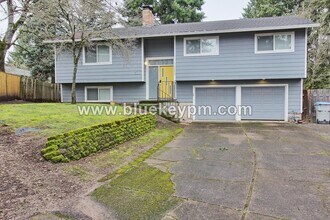 Building Photo - 16559 SW Shane Ct.