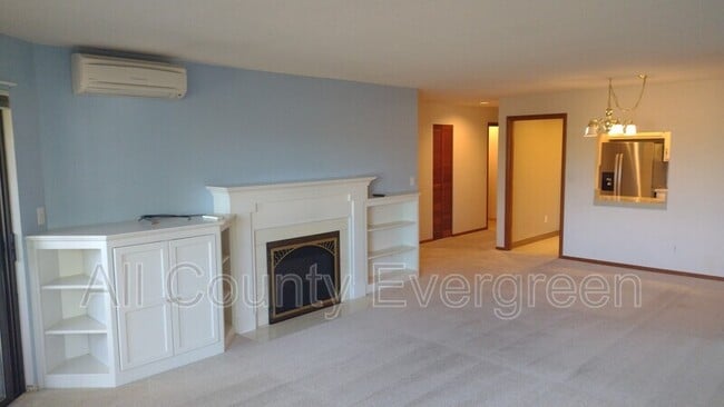 Building Photo - 909 I St
