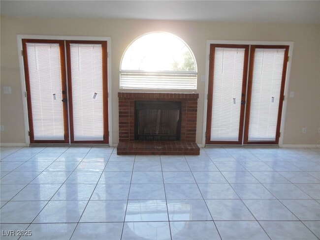Building Photo - 8304 Emerald Isle Ave